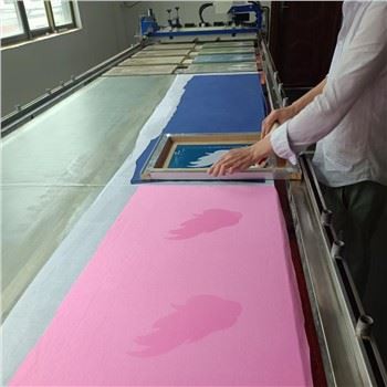 Silikoonist tekstiilist tint